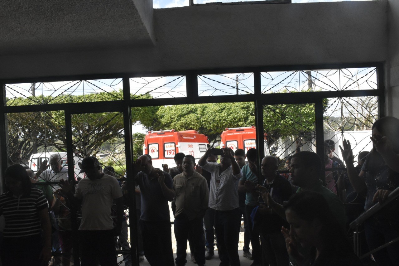 Camacã: Prefeito Oziel reassume o mandato